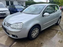 Silber Gebraucht 2008 VW Golf V Limousine | 800 € (Superpreis)