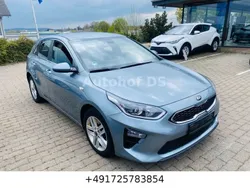 Silber Gebraucht 2021 Kia Ceed Play Limousine | 14.340 € (Guter Preis)