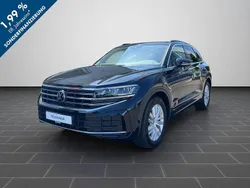 Grenadillschwarz metallic (metallic) Gebraucht 2023 VW Touareg Elegance SUV | 55.980 € (Superpreis)