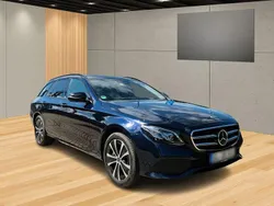 Blau Gebraucht 2019 Mercedes E300 Limousine | 32.300 € (Etwas zu teuer)