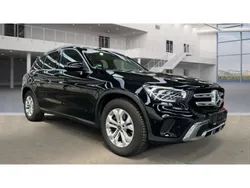 Ung. schwarz unilack Gebraucht 2021 Mercedes 200 Exclusive SUV | 26.700 € (Guter Preis)