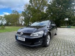 Schwarz Gebraucht 2015 VW Golf VII Cup Kombi | 9.990 € (Guter Preis)