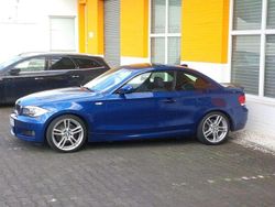 Blau Gebraucht 2011 BMW 125 M Sport Kleinwagen | 17.990 €