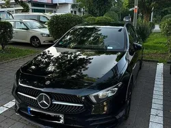 Schwarz Gebraucht 2019 Mercedes A180 AMG line Limousine | 19.000 € (Guter Preis)