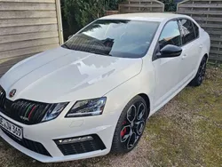 Weiß Gebraucht 2017 Skoda Octavia vRS Limousine | 21.900 € (Teuer)