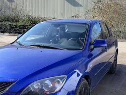 Blau Gebraucht 2007 Mazda 3 Limousine | 2.900 € (Fairer Preis)