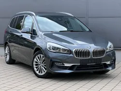 Grau Gebraucht 2018 BMW 220 Gran Tourer Luxury Line Van / Kleinbus | 15.890 € (Teuer)