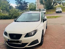 Weiß Gebraucht 2011 Seat Ibiza ST Kombi | 3.000 € (Guter Preis)