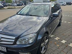 Grau Gebraucht 2008 Mercedes C350 Avantgarde Limousine | 11.500 € (Teuer)