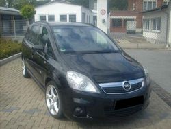 Schwarz metallic Gebraucht 2006 Opel Zafira OPC Van / Kleinbus | 7.000 €
