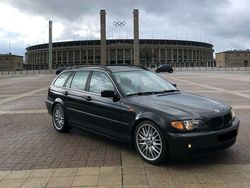 Schwarz Gebraucht 2004 BMW 320 Kombi | 2.650 € (Guter Preis)