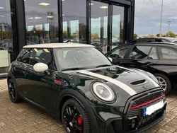 Grün Gebraucht 2022 Mini John Cooper Works Kleinwagen | 29.900 € (Guter Preis)