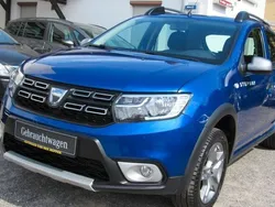 Blau Gebraucht 2018 Dacia Sandero Prestige Kleinwagen | 11.898 € (Etwas zu teuer)