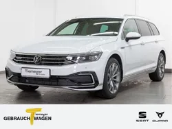 Weiß Gebraucht 2023 VW Passat GTE Kombi | 31.420 € (Superpreis)
