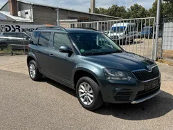 Grau Gebraucht 2015 Skoda Yeti SUV | 9.950 € (Fairer Preis)