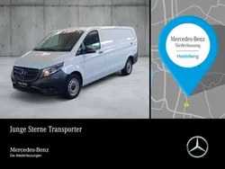Weiß Gebraucht 2024 Mercedes Vito Van / Kleinbus | 33.653 € (Guter Preis)