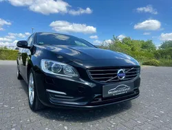 Schwarz Gebraucht 2018 Volvo V60 Momentum Kombi | 7.500 € (Fairer Preis)