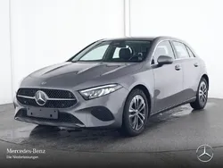 Grau Gebraucht 2024 Mercedes A200 Progressive Kleinwagen | 29.490 € (Fairer Preis)
