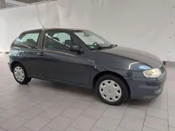 Delfin grau Gebraucht 2000 Seat Ibiza Kleinwagen | 1.250 € (Fairer Preis)