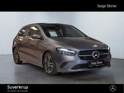 Grau Gebraucht 2024 Mercedes B180 Progressive Van / Kleinbus | 27.387 € (Superpreis)