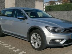 Silber Gebraucht 2016 VW Passat Alltrack Kombi | 15.000 € (Teuer)