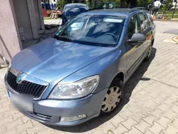 Blau Gebraucht 2011 Skoda Octavia Kombi | 3.950 € (Superpreis)