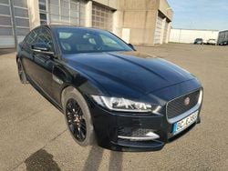Schwarz Gebraucht 2017 Jaguar XE R-Sport Limousine | 12.600 € (Guter Preis)