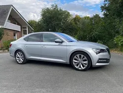 Silber Gebraucht 2022 Skoda Superb LAURIN & KLEMENT Limousine | 28.900 € (Fairer Preis)