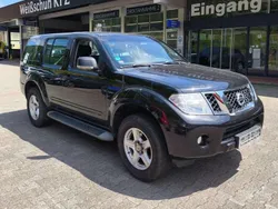 Black (m) Gebraucht 2011 Nissan Pathfinder XE SUV | 7.700 €