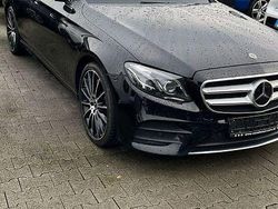 Schwarz Gebraucht 2019 Mercedes E400 AMG line Limousine | 35.444 € (Teuer)