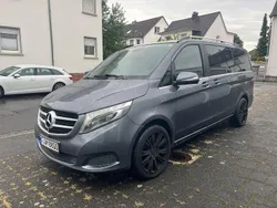 Grau Gebraucht 2014 Mercedes V250 Avantgarde Edition Van / Kleinbus | 34.700 €
