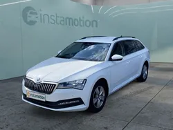 Weiß Gebraucht 2021 Skoda Superb Ambition Kombi | 21.450 € (Fairer Preis)