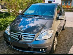 Grau Gebraucht 2008 Mercedes A150 Kleinwagen | 1.950 € (Guter Preis)