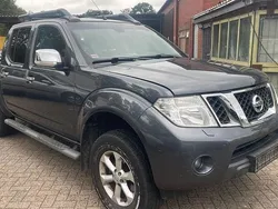 Blau Gebraucht 2011 Nissan Navara Abholung | 7.999 € (Guter Preis)