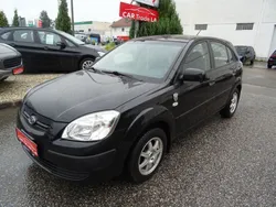 Schwarz Gebraucht 2009 Kia Rio EX Limousine | 2.490 € (Fairer Preis)