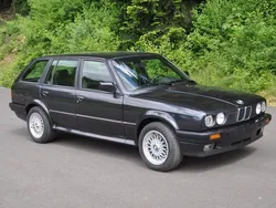 Schwarz Gebraucht 1989 BMW 325 Limousine | 17.500 €