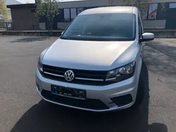 Silber Gebraucht 2017 VW Caddy Maxi Van / Kleinbus | 14.950 € (Etwas zu teuer)