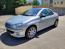 Silber Gebraucht 2005 Peugeot 206 CC Cabrio | 2.299 € (Etwas zu teuer)