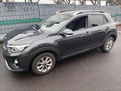 Grau Gebraucht 2018 Kia Stonic Vision SUV | 12.780 € (Fairer Preis)