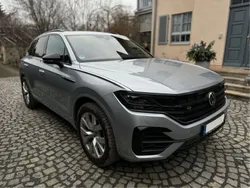 Grau Gebraucht 2021 VW Touareg R SUV | 61.500 € (Teuer)