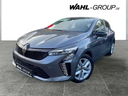 Grau Gebraucht 2024 Renault Clio V Evolution Limousine | 15.390 € (Guter Preis)