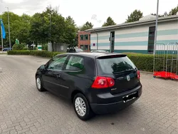 Schwarz Gebraucht 2005 VW Golf V Limousine | 2.300 € (Guter Preis)