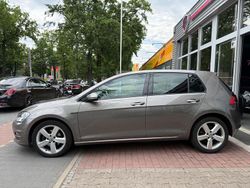 Grau Gebraucht 2015 VW Golf VII LOUNGE Limousine | 9.200 € (Guter Preis)