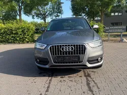 Schwarz Gebraucht 2012 Audi Q3 SUV | 11.000 € (Fairer Preis)