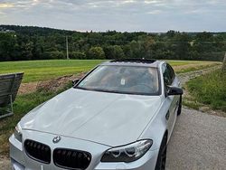Silber Gebraucht 2010 BMW 550 M Sport Limousine | 21.500 €