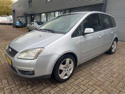 Grau Gebraucht 2007 Ford C-MAX Futura Van / Kleinbus | 845 € (Guter Preis)