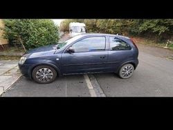 Blau Gebraucht 2006 Opel Corsa Limousine | 650 € (Fairer Preis)