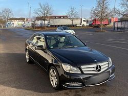 Schwarz Gebraucht 2012 Mercedes C220 Avantgarde Limousine | 7.900 € (Fairer Preis)