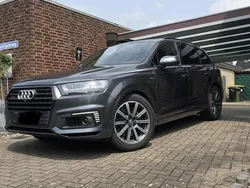 Grau Gebraucht 2016 Audi Q7 SUV | 31.500 €