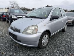 Grau Gebraucht 2001 Toyota Yaris Limousine | 2.999 € (Fairer Preis)
